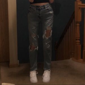 american eagle high rise mom jeans